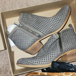 Lucky Brand Boots Women's Perforated Ankle Boots - Gray